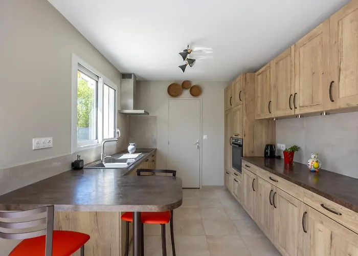 La Petite Maison De Littry Parking